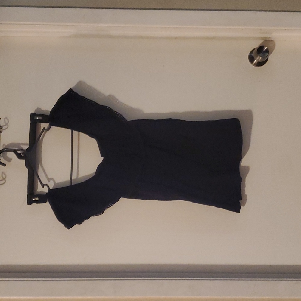 M Black Old Navy Off Shoulder Top